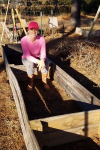 using picket fence for raised bed